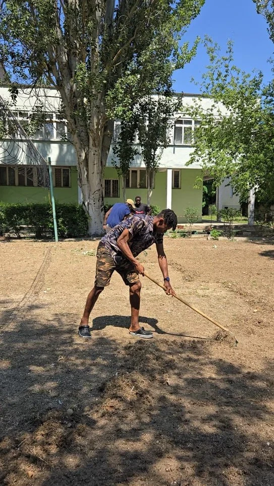 Где-то между волонтерством и отдыхом